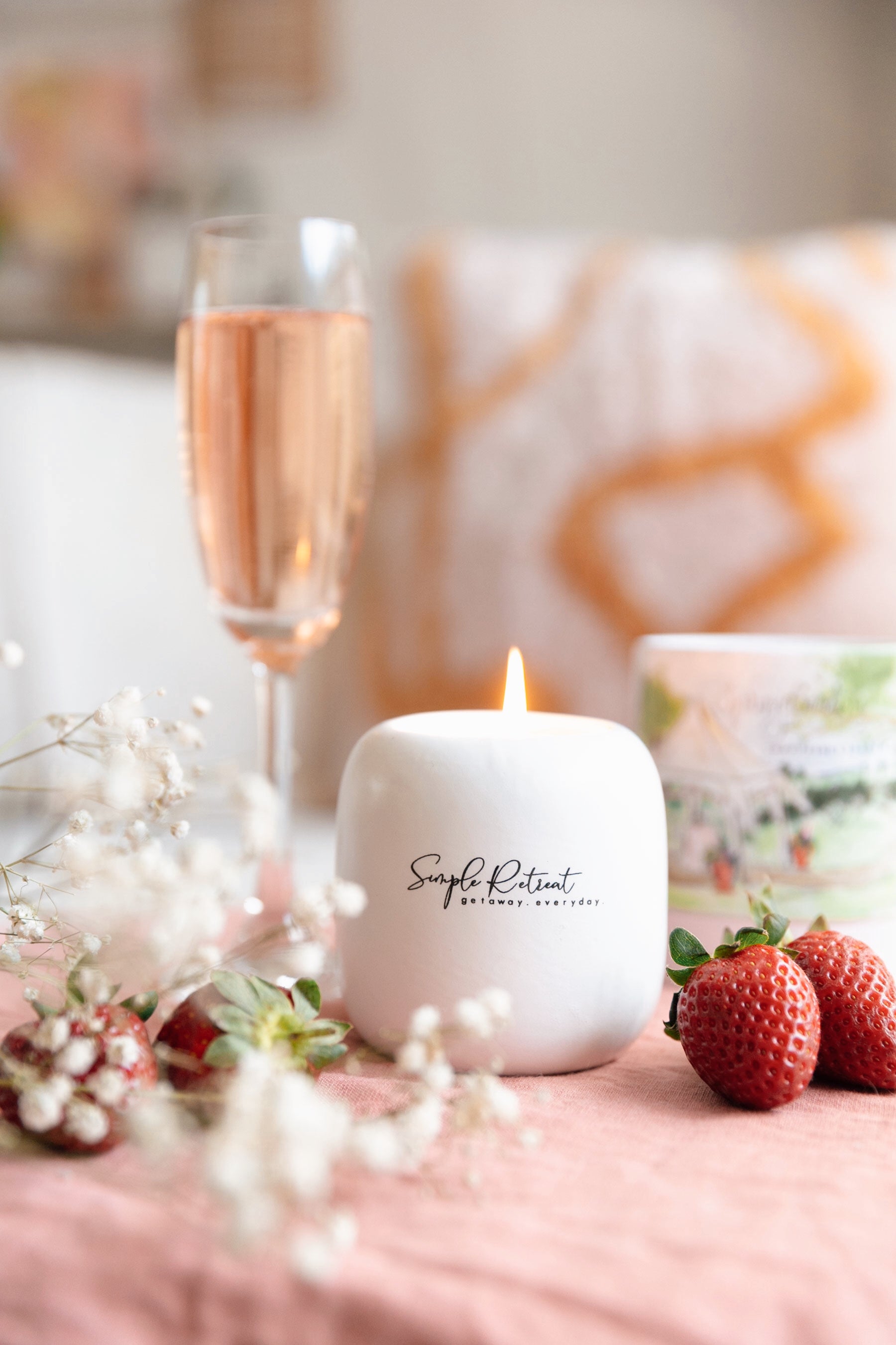 Medium Gift Box | Spring Gardens - Champagne & Berries