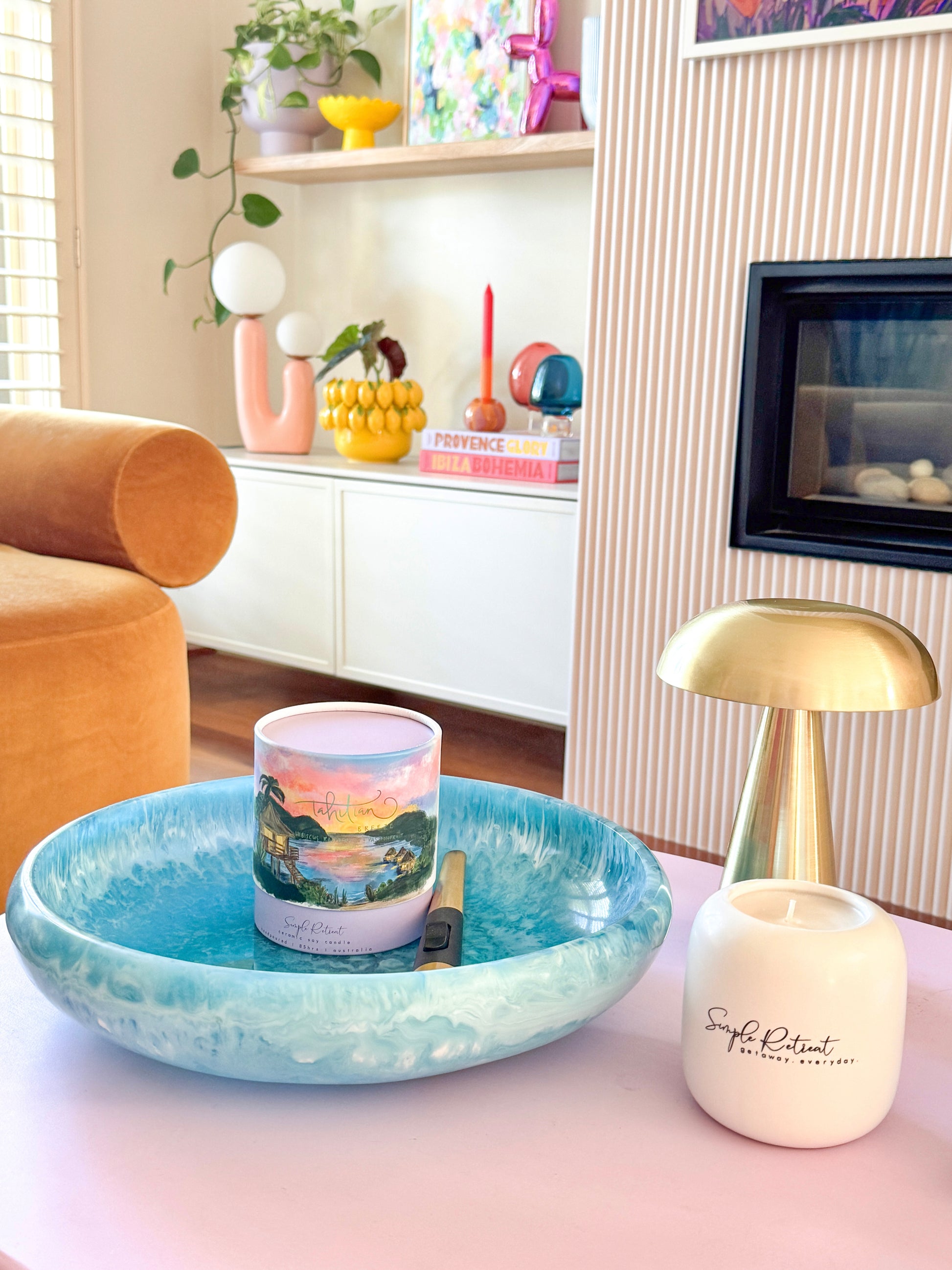 Medium Candle | Tahitian Breeze – Hibiscus, Raspberries & Passionfruit